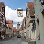 Schwarzer Adler Hotel 3*