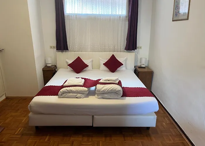 Schwarzer Adler Otel