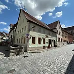 Schwarzer Adler Szálloda