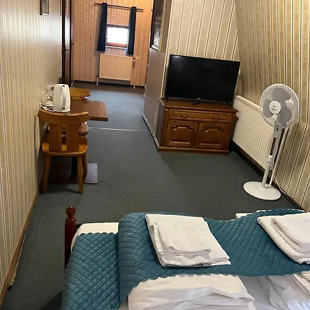 Schwarzer Adler 酒店 罗滕堡