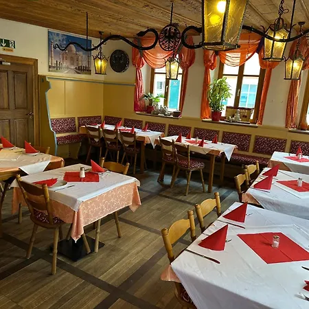 Schwarzer Adler Hotel 3*