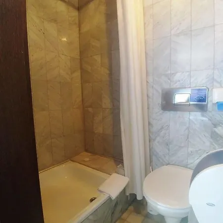 Schwarzer Adler Hotell 3*